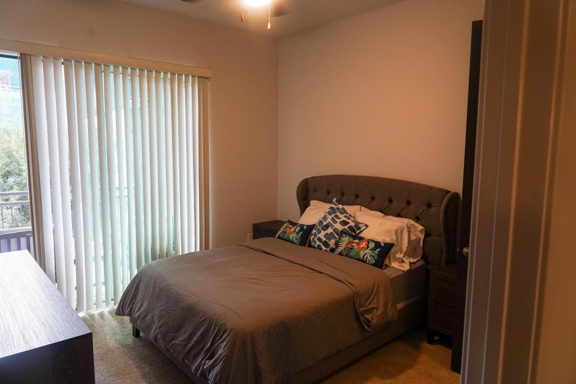Luxury Designed 2 Bedrooms Part Hotel In Woodland Hills Ca 洛杉矶 外观 照片