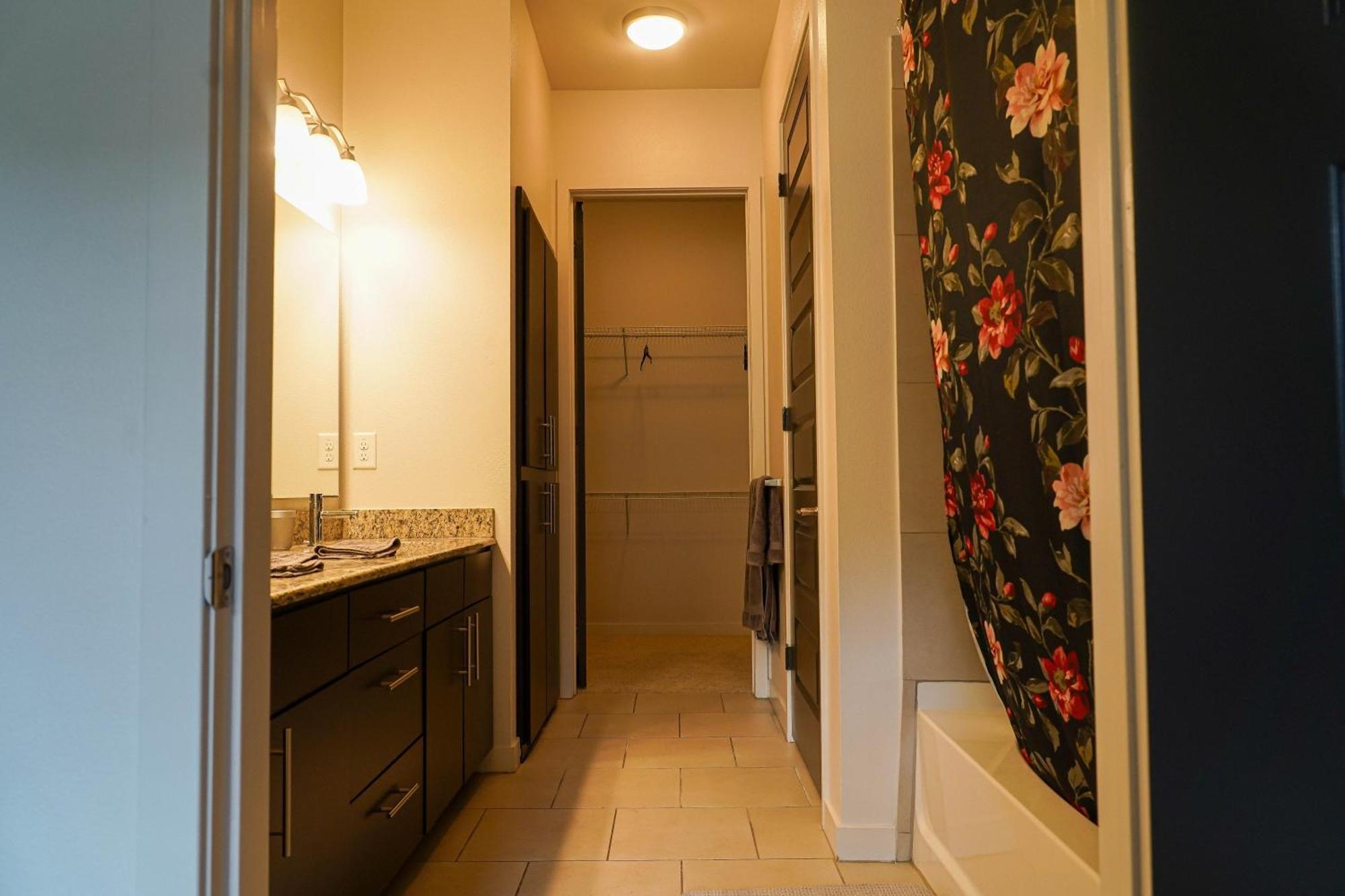 Luxury Designed 2 Bedrooms Part Hotel In Woodland Hills Ca 洛杉矶 外观 照片